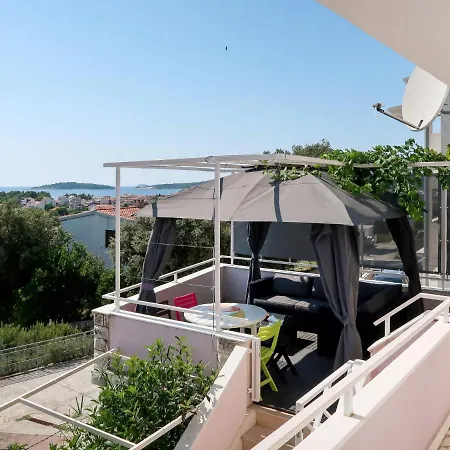 Apartment Ela - Roz330 By Interhome *