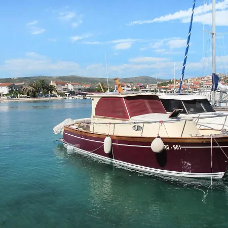Apartment Ela - Roz330 By Interhome